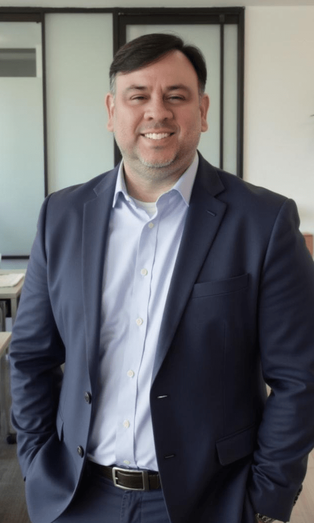 Robert Corporate Professional Photo